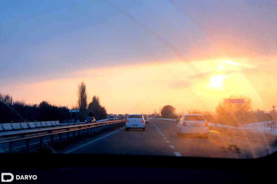 Toshkent—Chorvoq yo‘lining ayrim qismlarida ruxsat etilgan tezlik soatiga 80 km gacha cheklandi